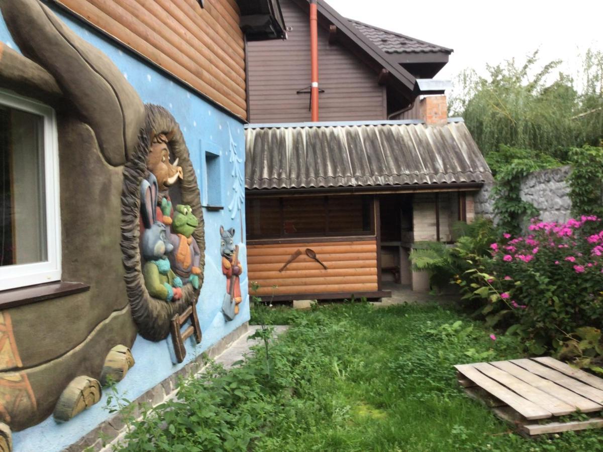 Рукавичка Yaremche Exterior foto
